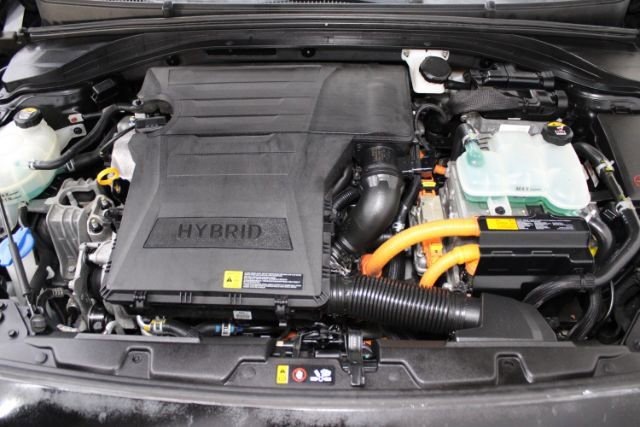 Used 2017 Hyundai Ioniq SEL FWD image 24