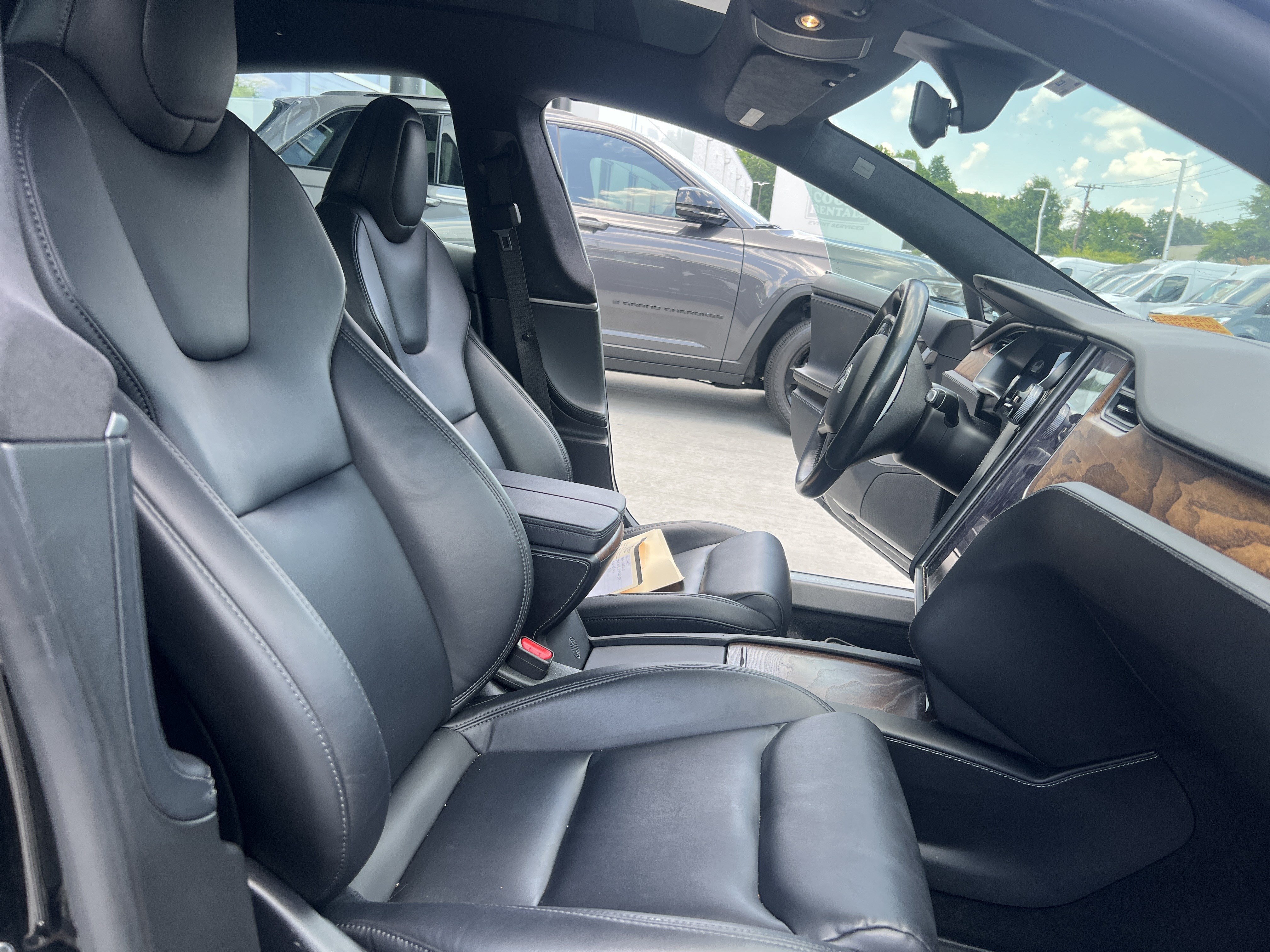 Used 2021 Tesla Model S Long Range Plus AWD/4WD image 35