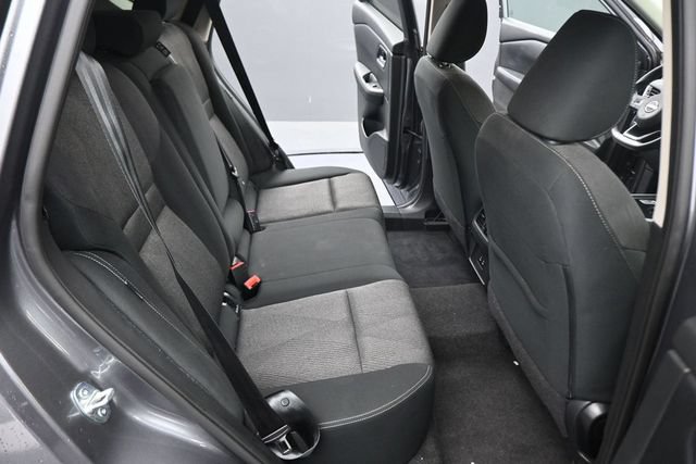Used 2024 Nissan Rogue SV FWD image 16