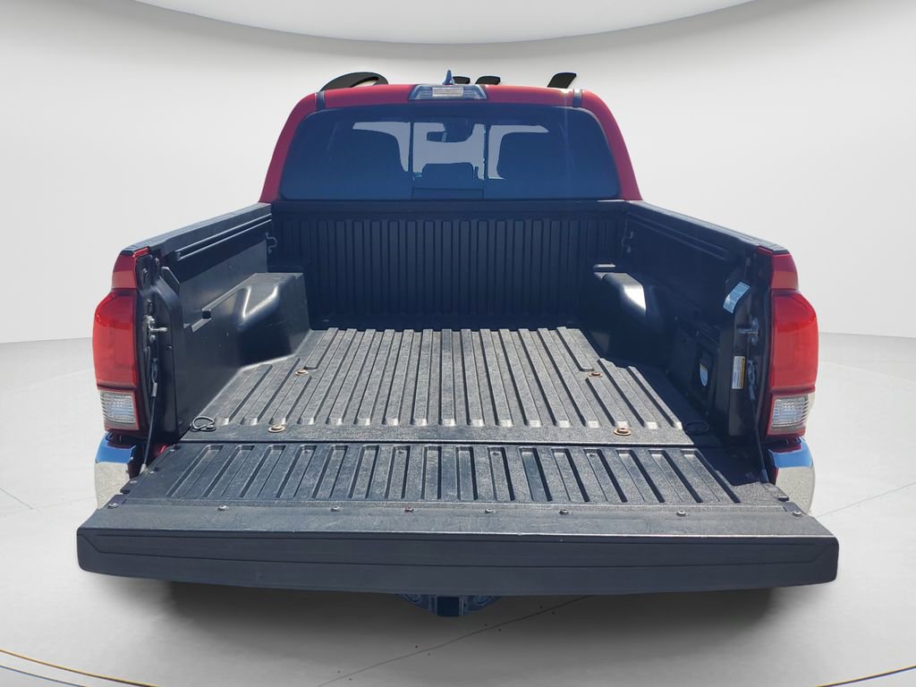 Used 2019 Toyota Tacoma TRD Off-Road RWD image 9