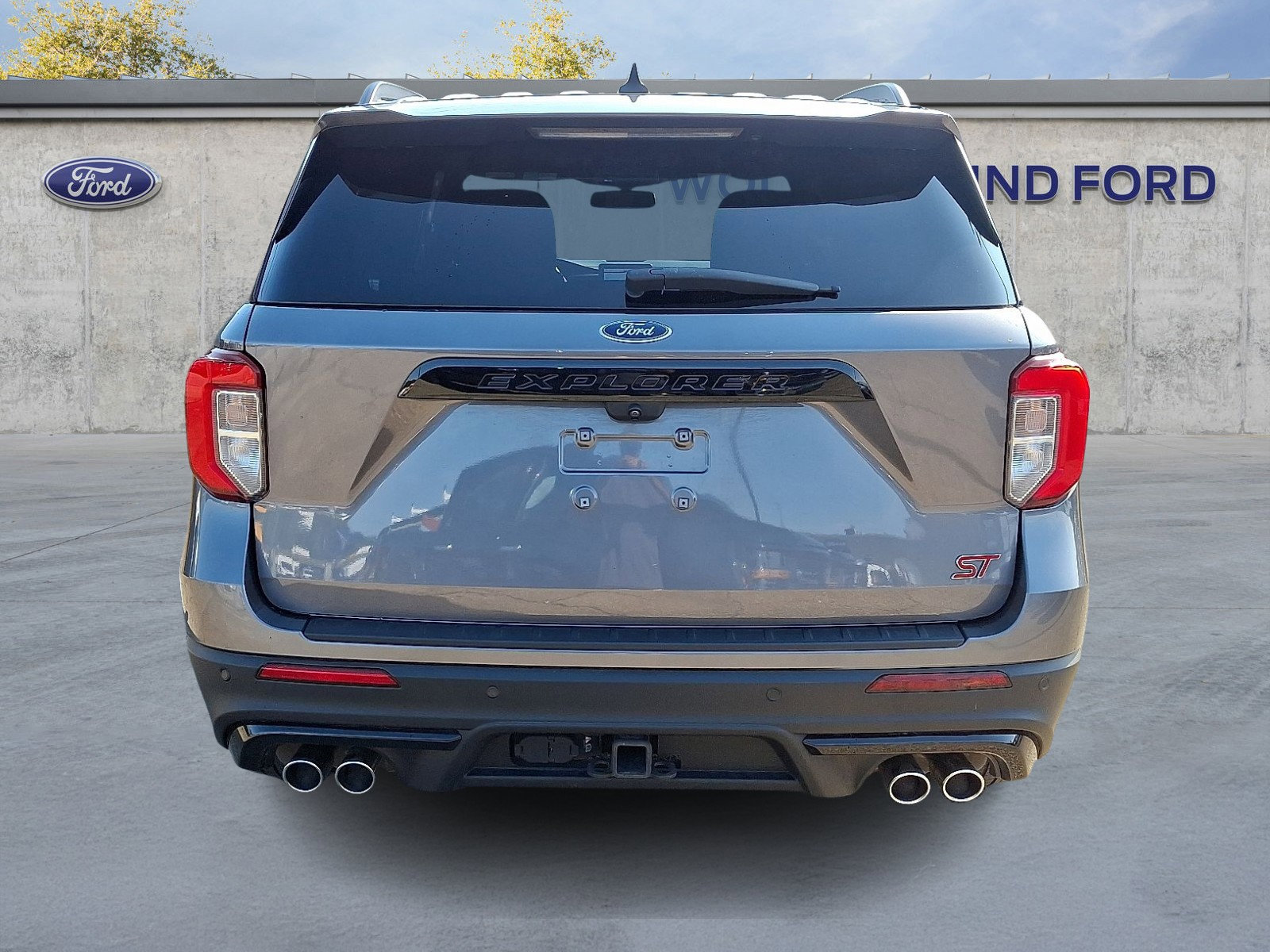 Certified 2022 Ford Explorer ST image 5