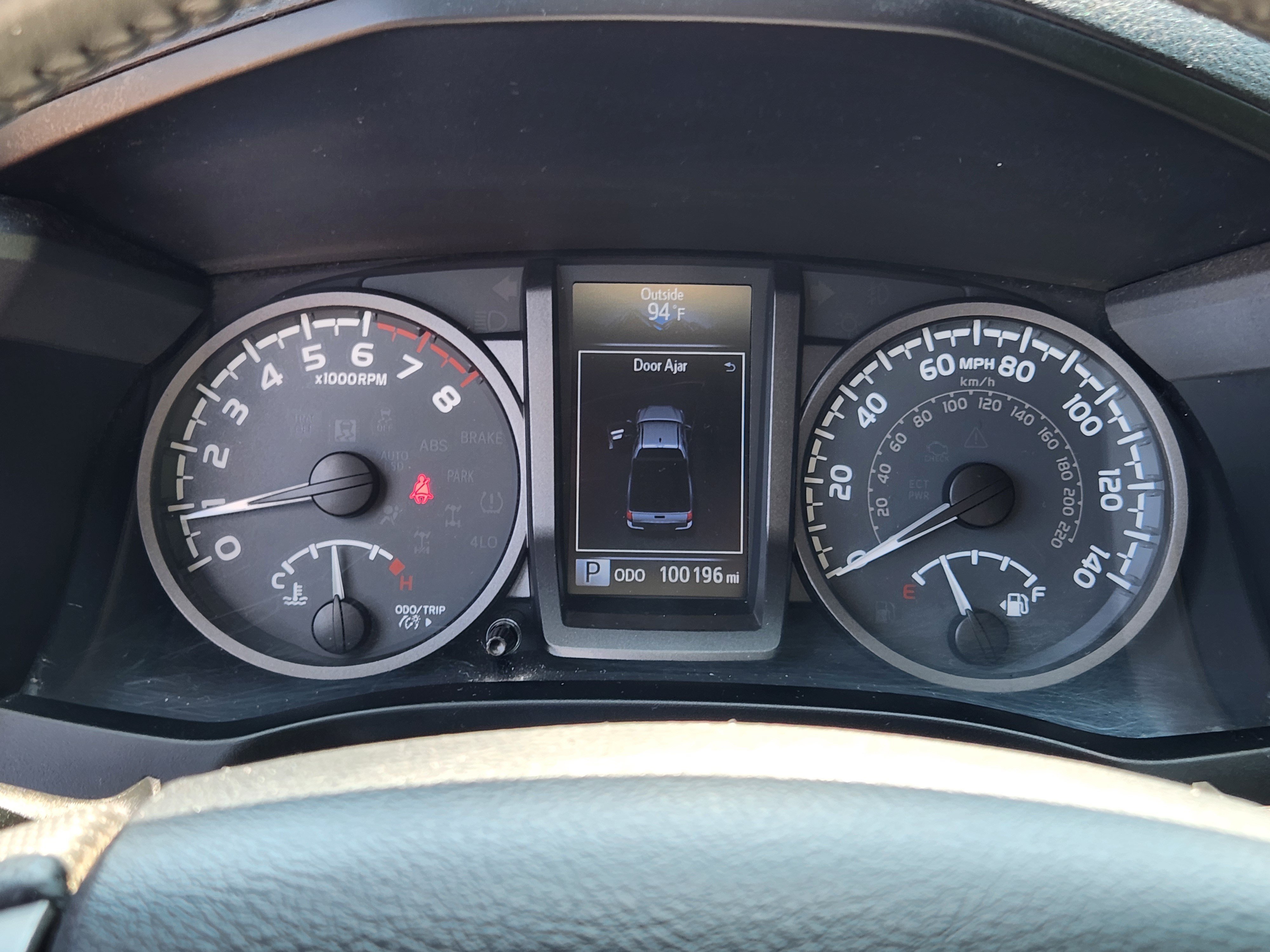 Used 2016 Toyota Tacoma TRD Off-Road w/ Premium & Technology Package AWD/4WD image 19
