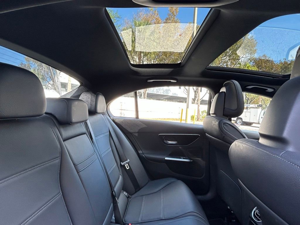 Used 2025 Mercedes-Benz C 300 Sedan image 39