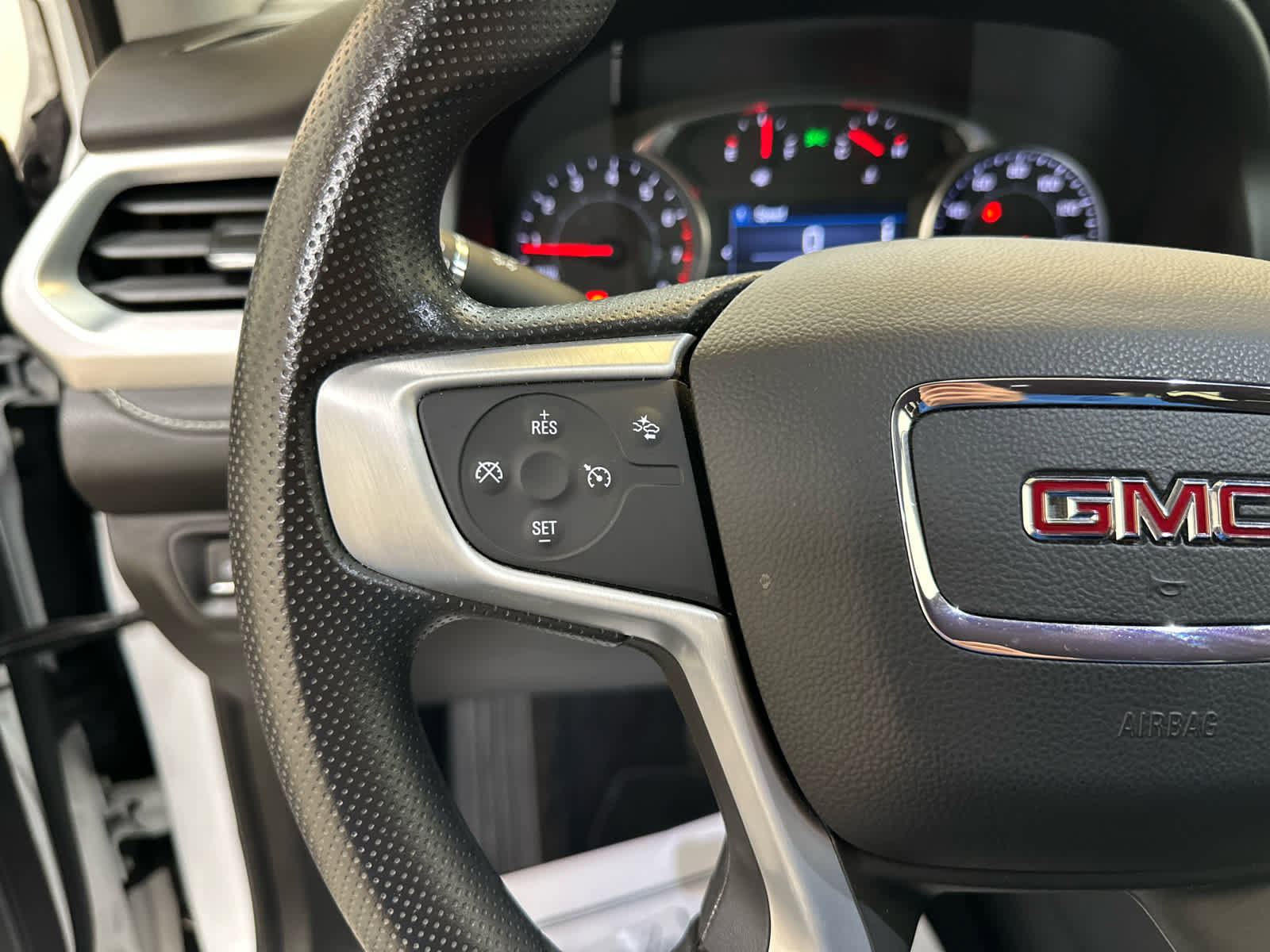 Certified 2023 GMC Acadia SLE w/ Driver Convenience Package AWD/4WD image 21