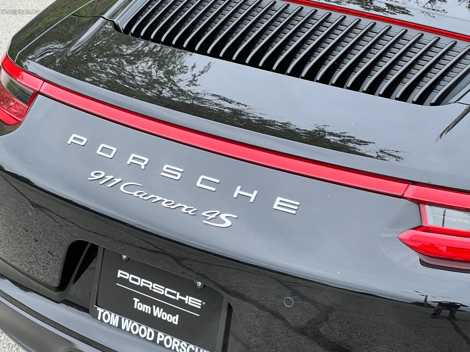 Certified 2019 Porsche 911 Carrera 4S AWD/4WD image 11