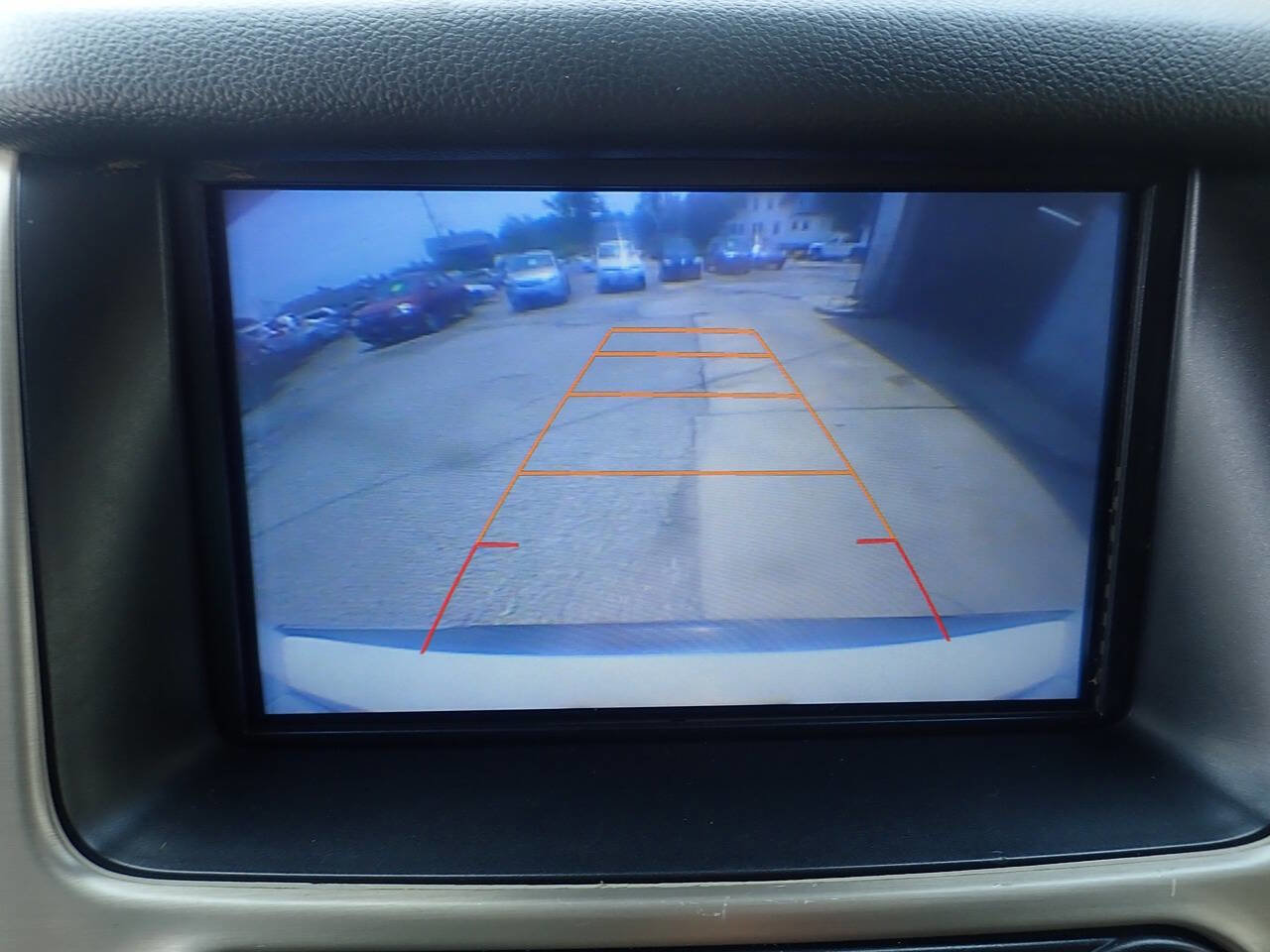 Used 2017 GMC Yukon XL Denali w/ Open Road Package image 6