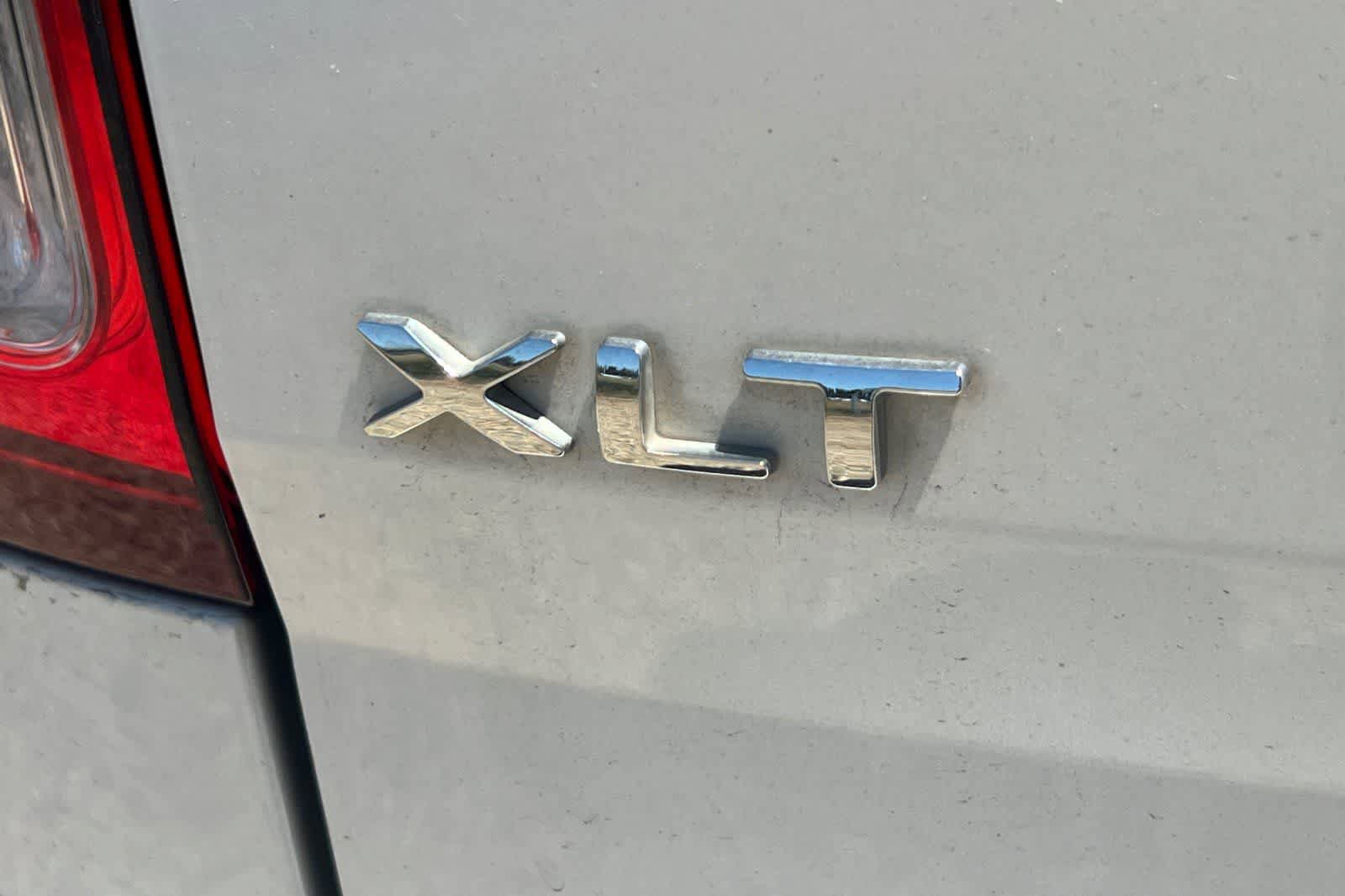 Used 2013 Ford Explorer XLT FWD image 13