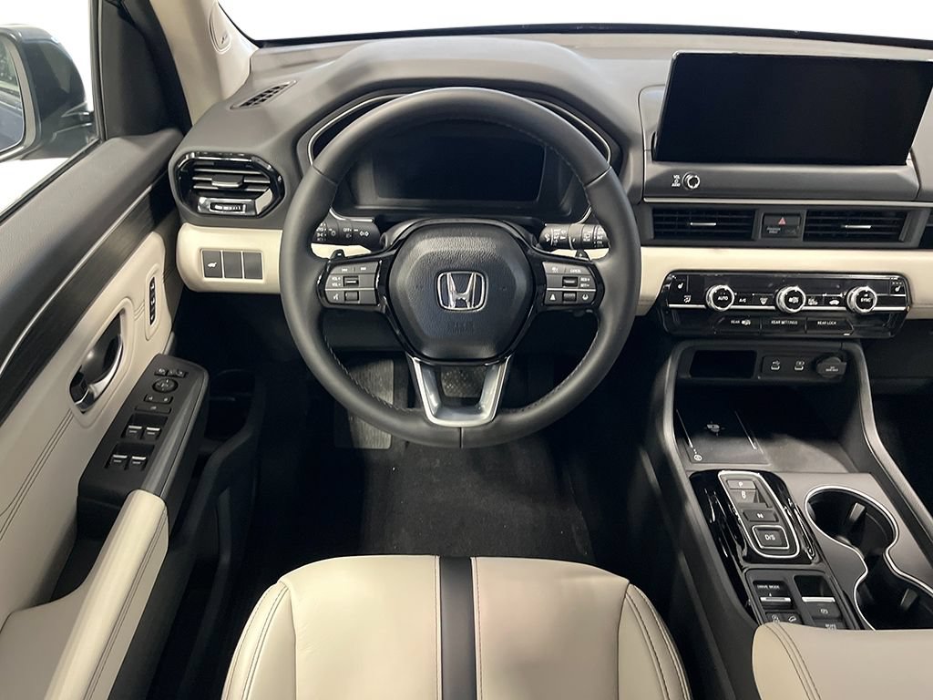 New 2026 Honda Pilot Touring image 17