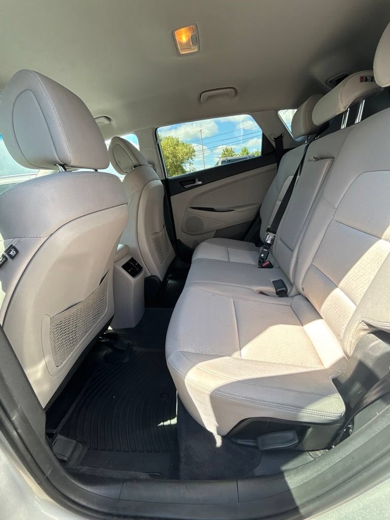 Used 2017 Hyundai Tucson Sport FWD image 17