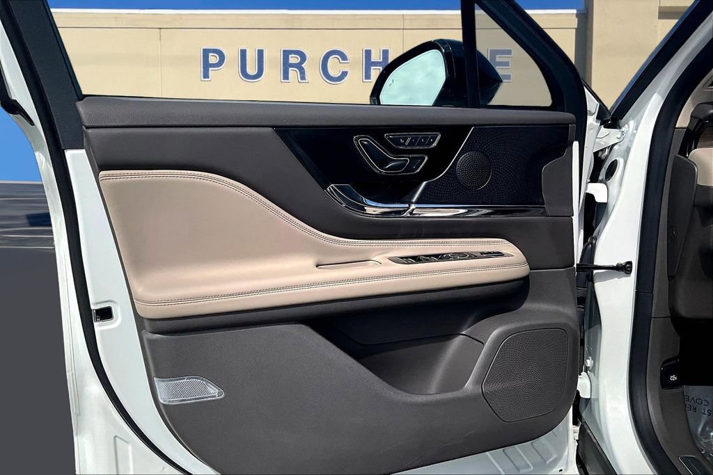 Used 2024 Lincoln Corsair Grand Touring w/ Equipment Group 301A image 22