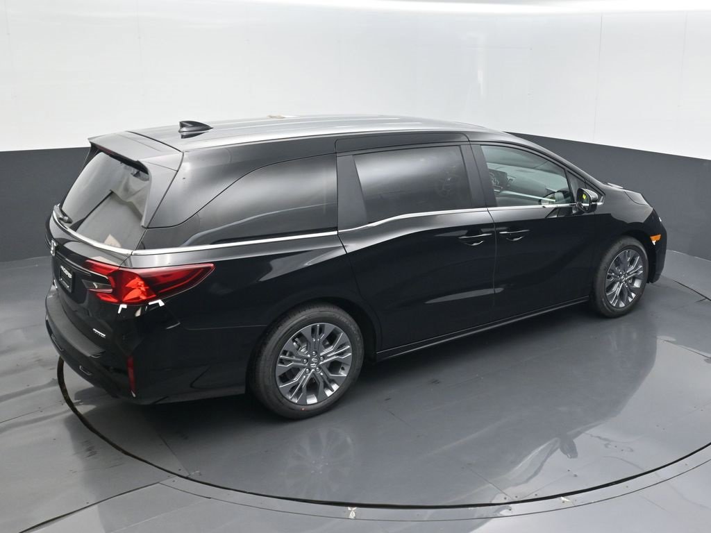 New 2026 Honda Odyssey Touring image 21