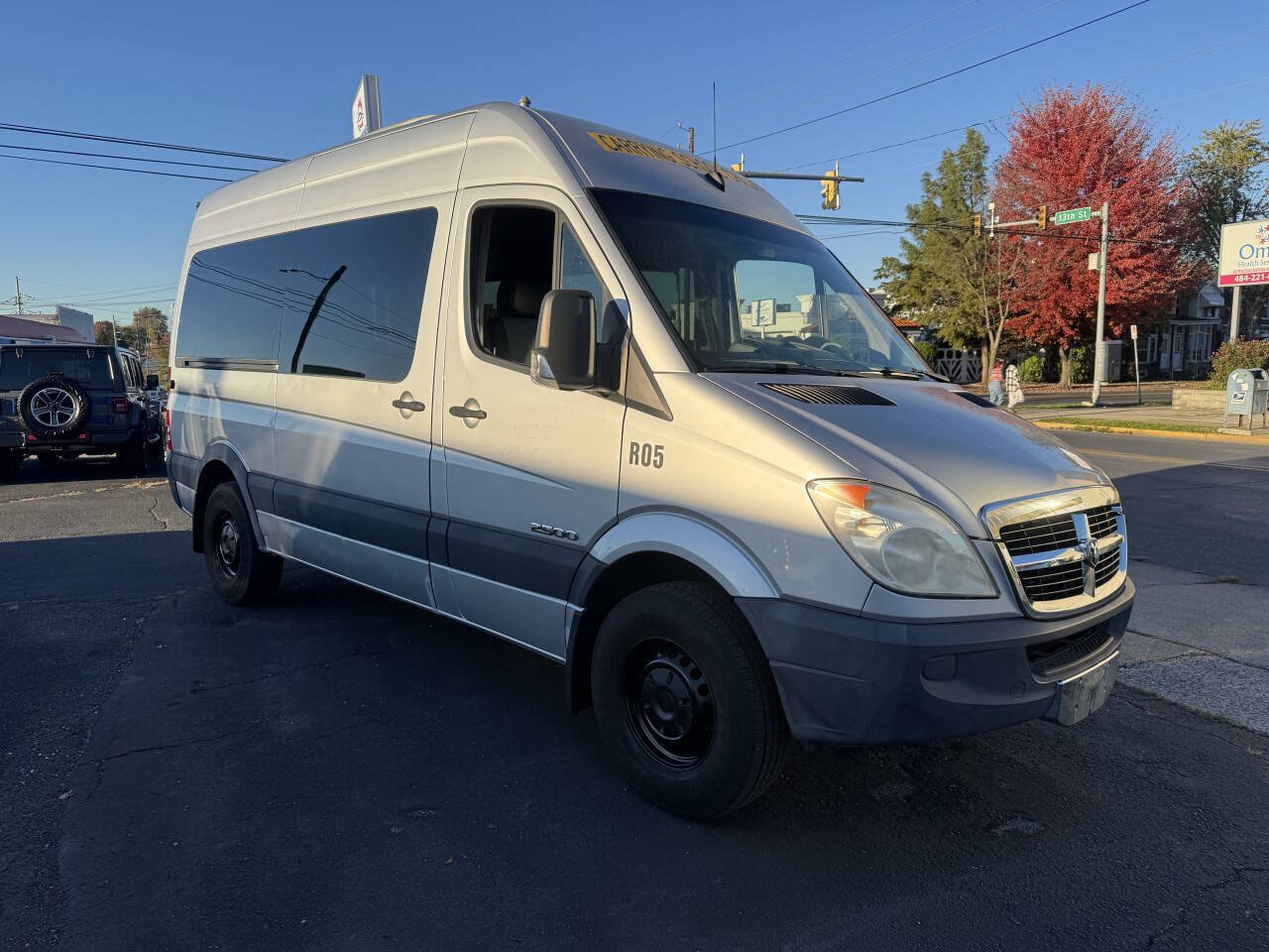 Used 2007 Dodge Sprinter 2500 w/ Cooling Group RWD image 7