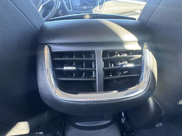 Used 2024 Chevrolet Malibu LT image 20