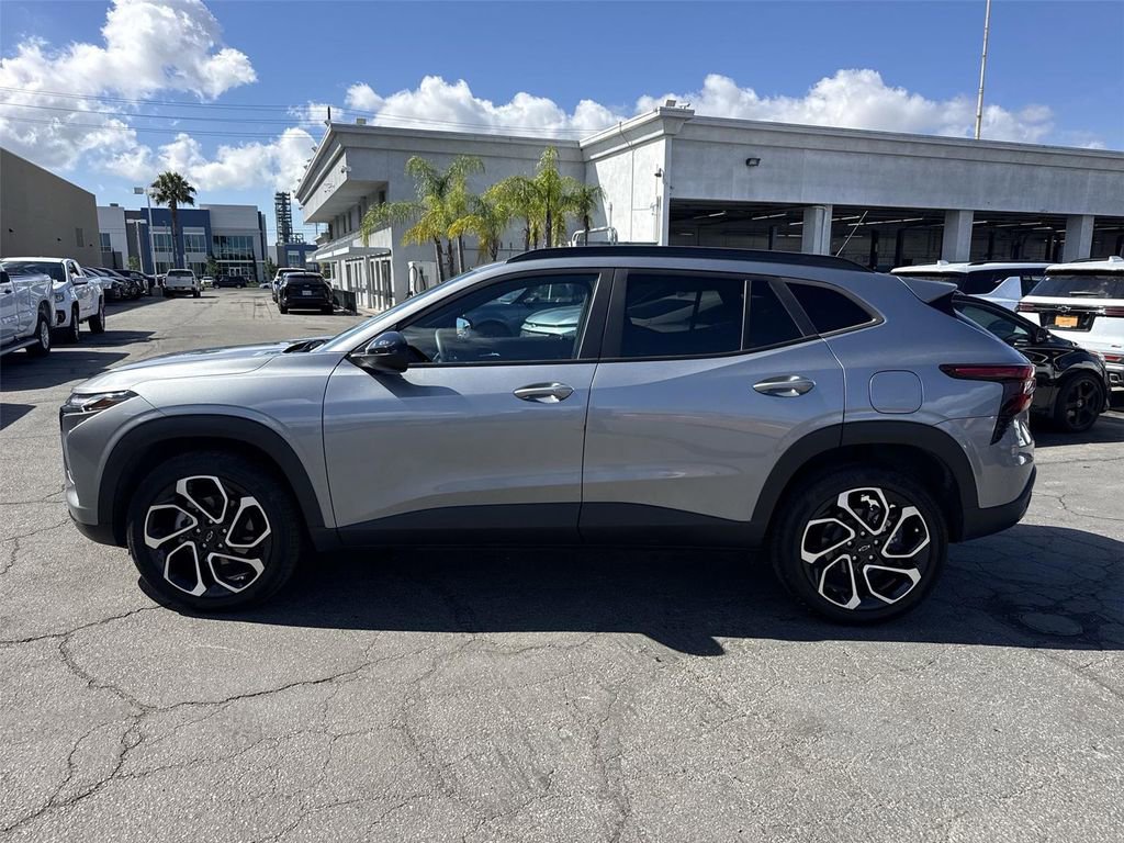 Used 2024 Chevrolet Trax RS image 6