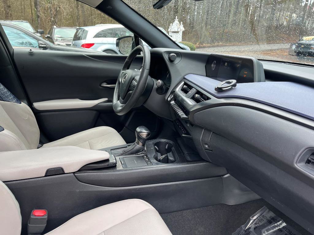 Used 2021 Lexus UX 200 w/ Premium Package image 49
