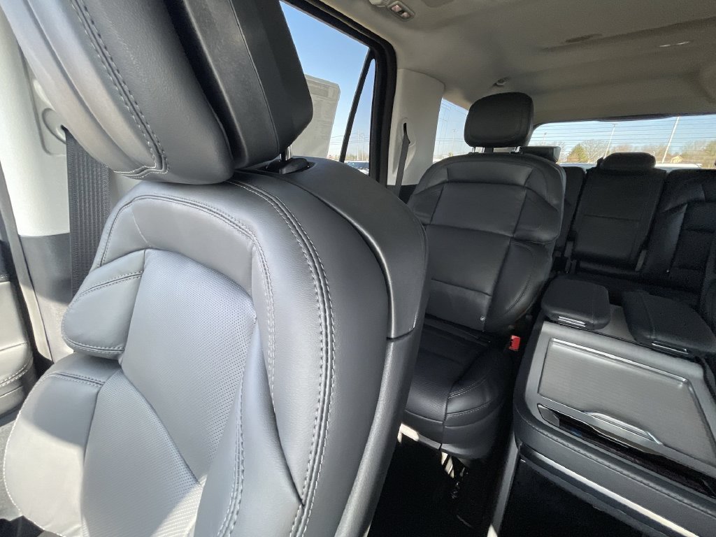 New 2026 Lincoln Navigator L Reserve AWD/4WD image 12