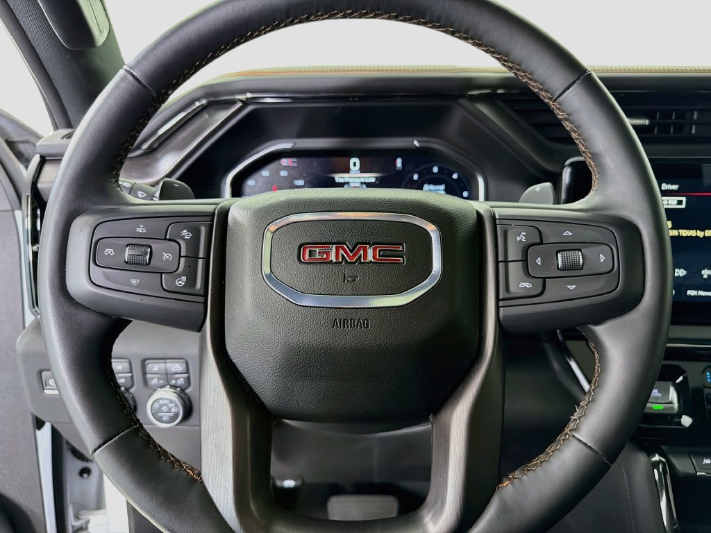 Used 2024 GMC Sierra 1500 AT4 w/ Technology Package AWD/4WD image 15