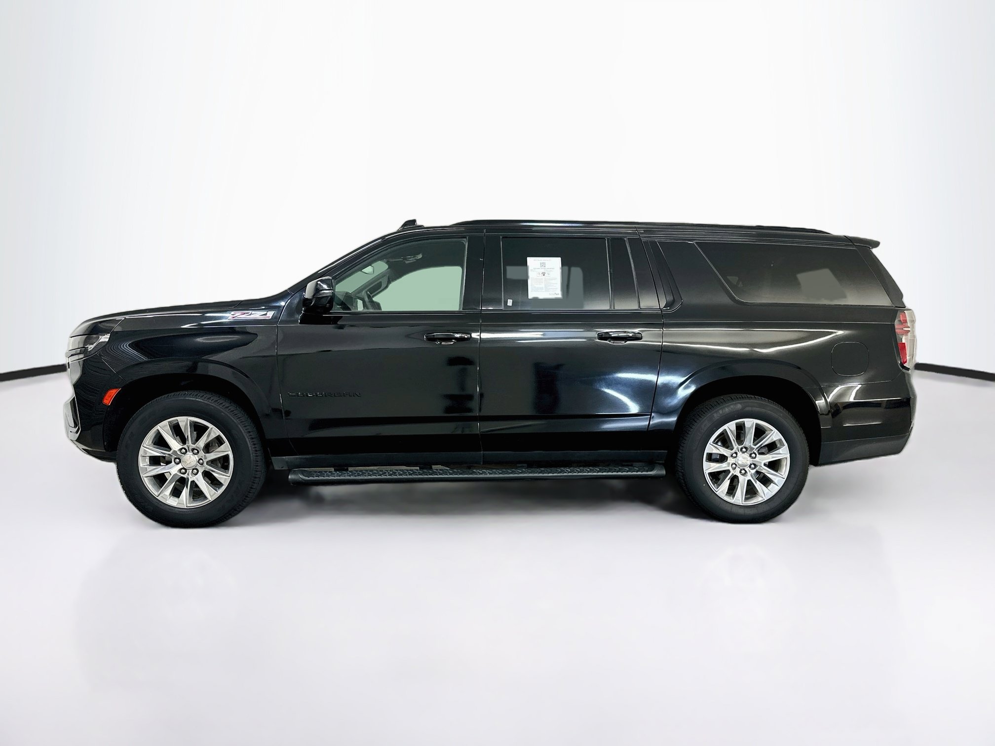 Used 2022 Chevrolet Suburban Z71 w/ Z71 Off-Road Package AWD/4WD image 4