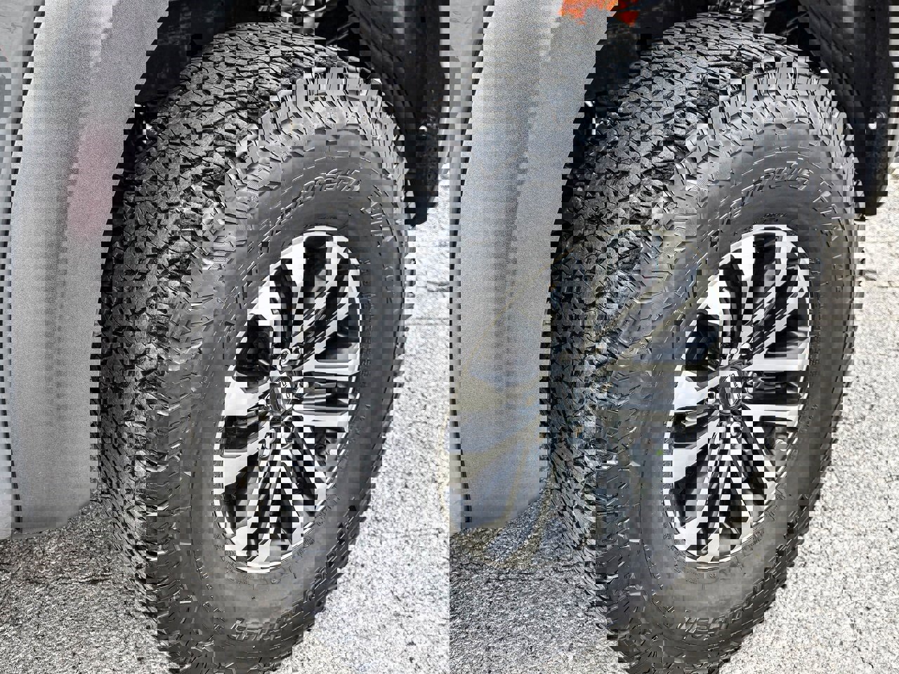 Used 2020 Ford F150 Raptor image 16