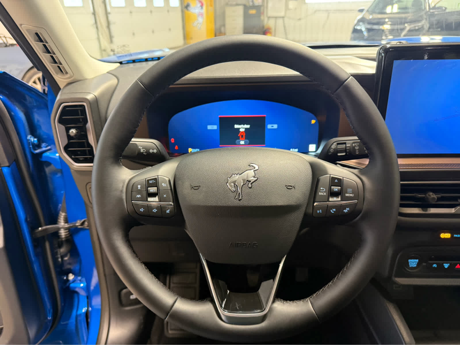 New 2025 Ford Bronco Sport Outer Banks w/ Outer Banks Tech Package+ AWD/4WD image 9