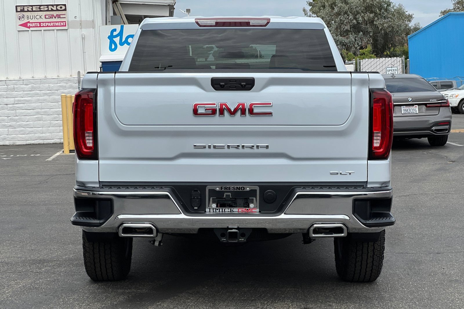 New 2026 GMC Sierra 1500 SLT w/ SLT Convenience Package AWD/4WD image 6
