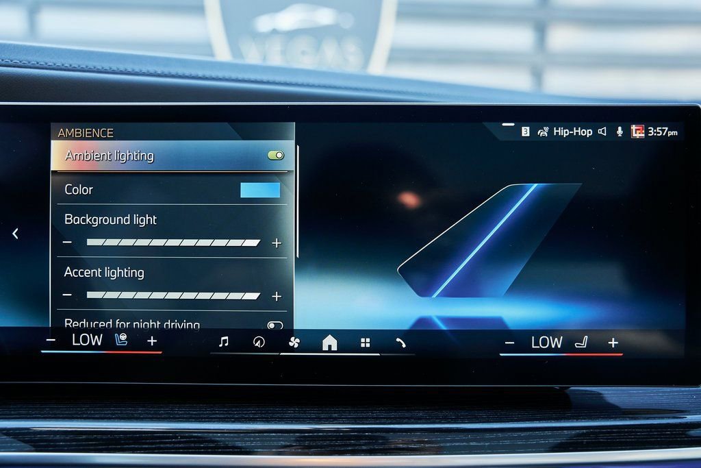 Used 2025 BMW 760i xDrive w/ Executive Package image 73
