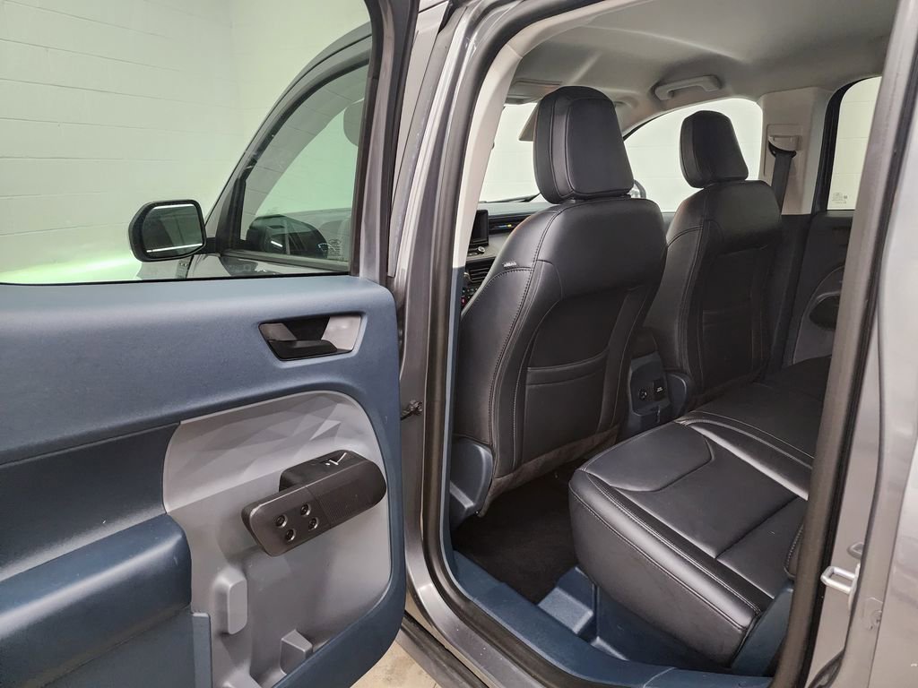 Used 2024 Ford Maverick Lariat w/ Black Appearance Package image 25