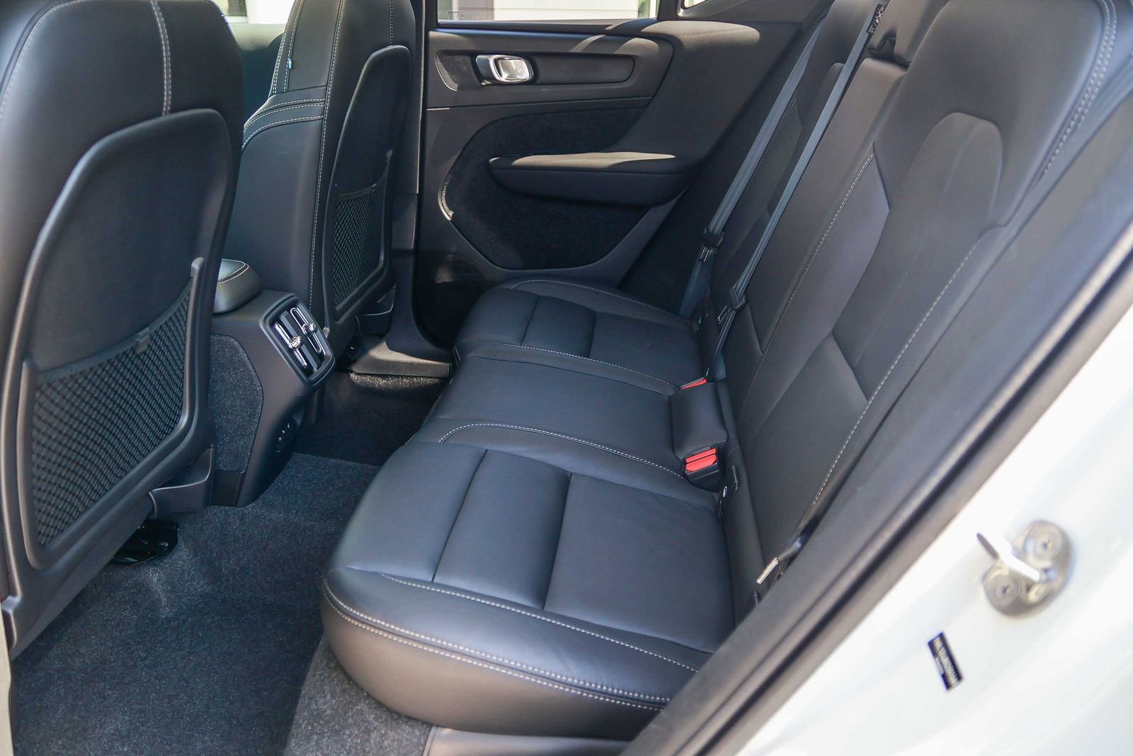 Used 2025 Volvo XC40 B5 Core AWD/4WD image 20