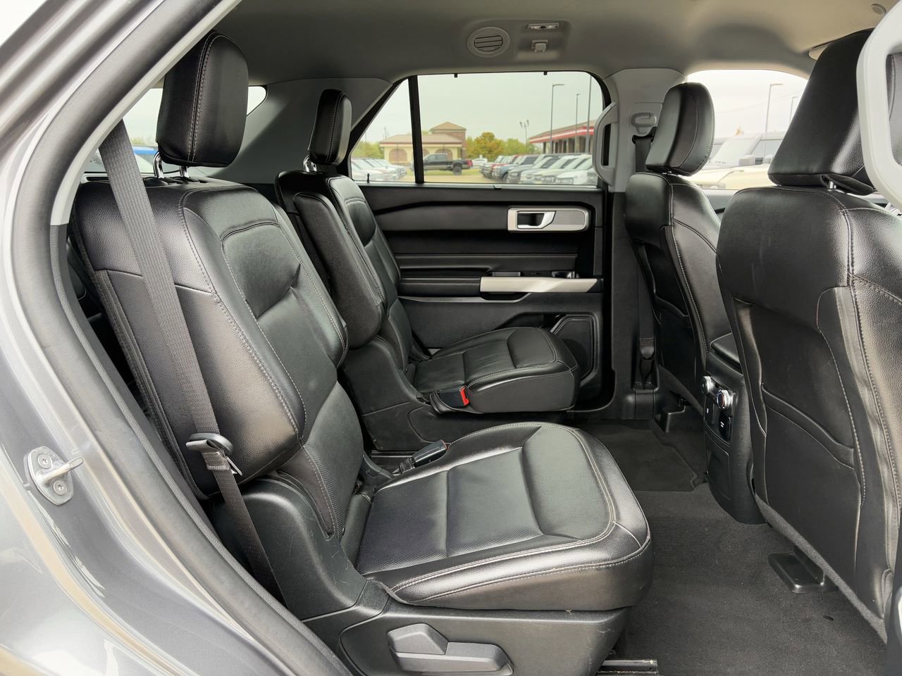 Used 2022 Ford Explorer Limited w/ Equipment Group 301A image 30