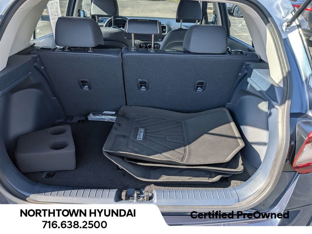 Used 2025 Hyundai Venue Limited FWD image 32