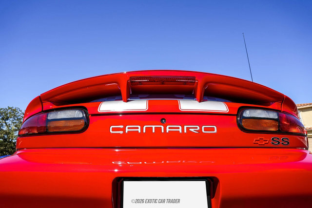 Used 2002 Chevrolet Camaro Z28 w/ SS Performance/Appearance Pkg RWD image 66