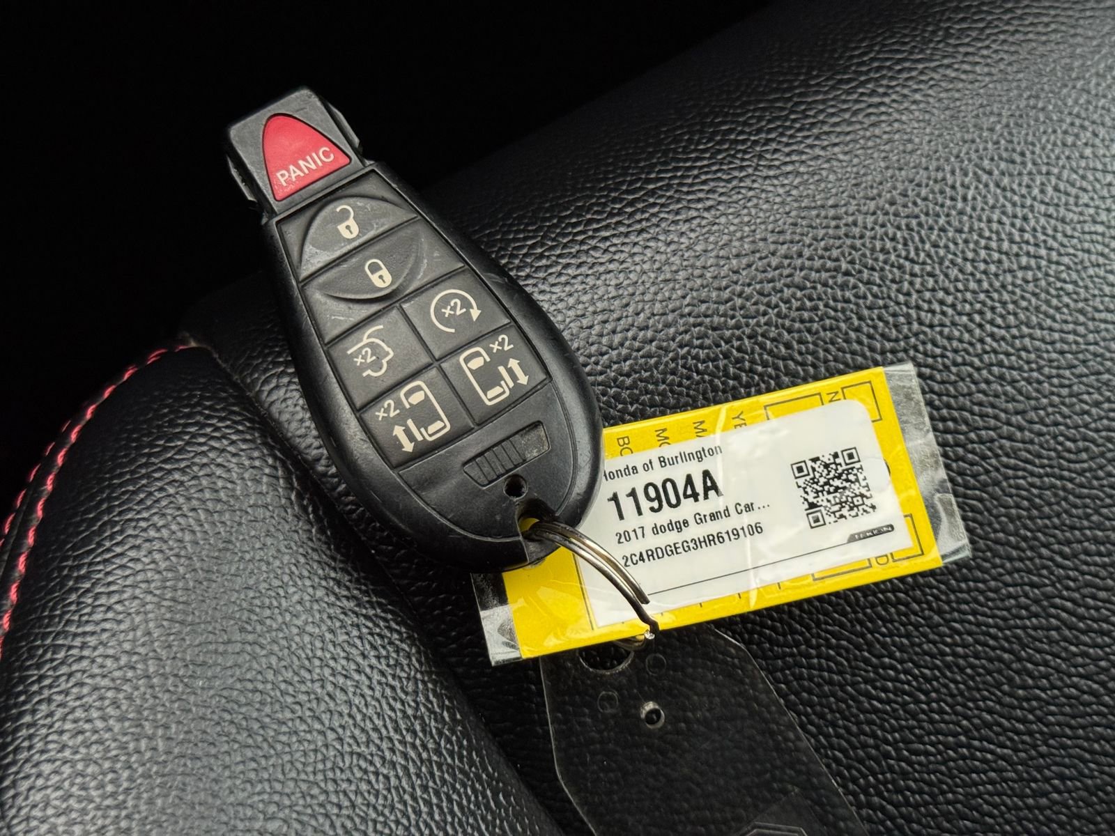 Used 2017 Dodge Grand Caravan GT image 37