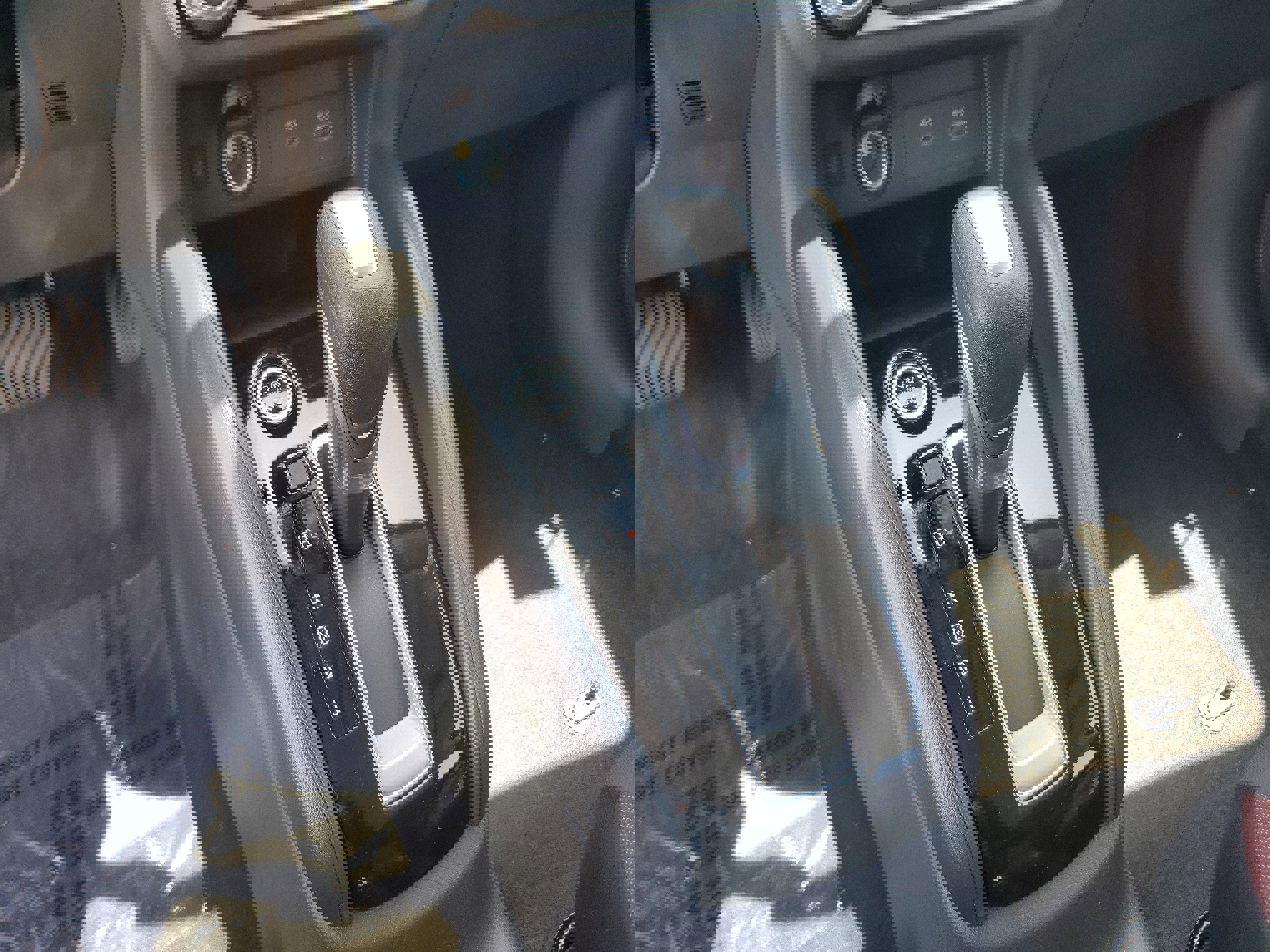 New 2025 Nissan Versa SR w/ Trunk Package image 22