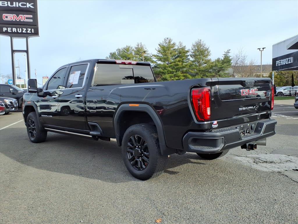 Used 2022 GMC Sierra 3500 Denali w/ Denali Black Diamond Edition image 4