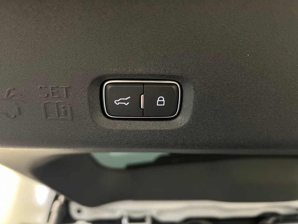 New 2026 Lincoln Navigator Reserve AWD/4WD image 42