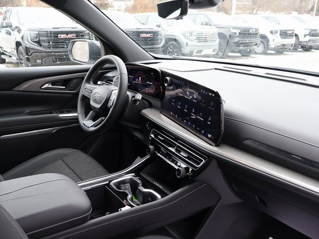 New 2026 Chevrolet Traverse LT w/ Midnight/Sport Edition image 36