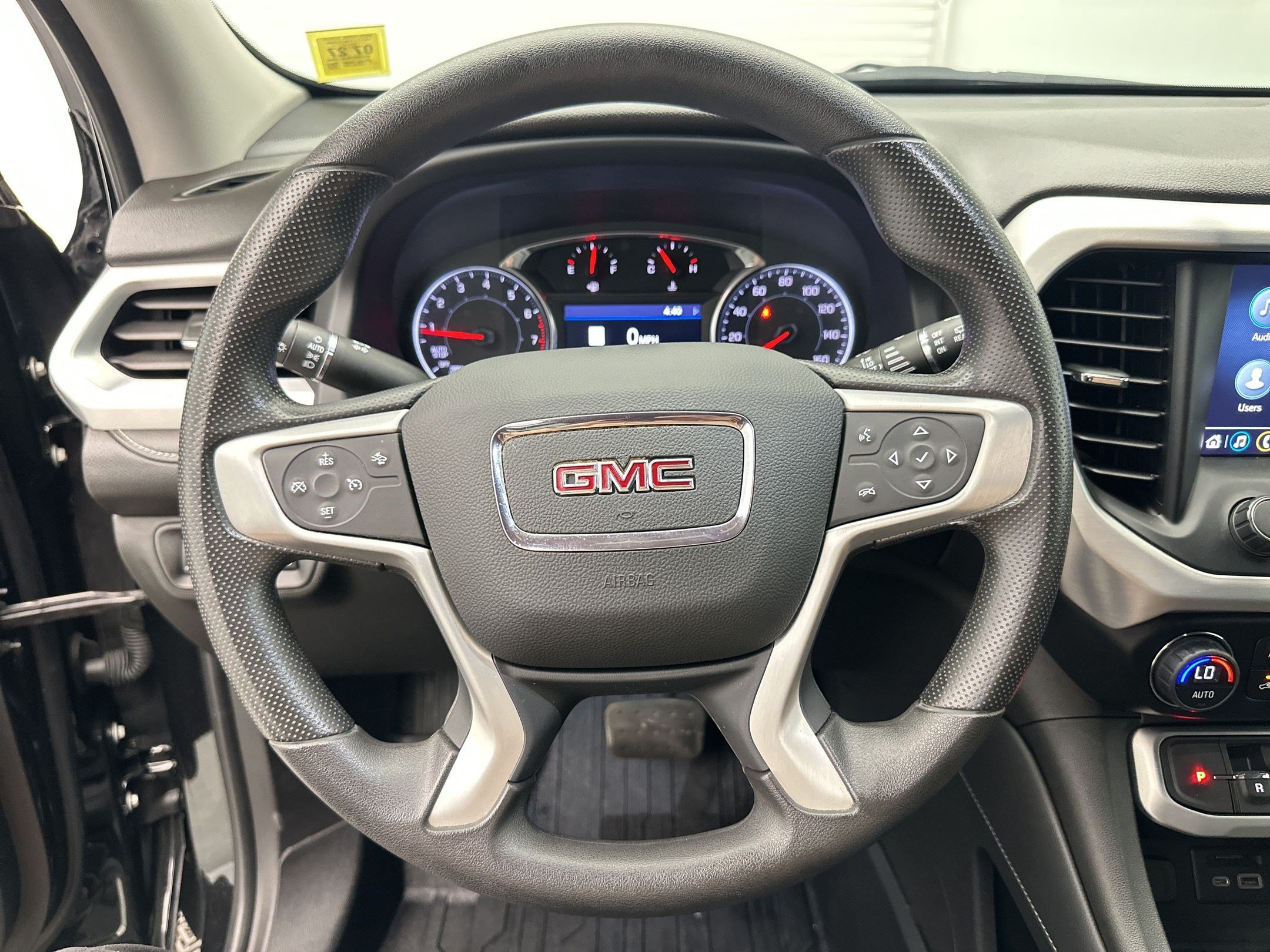 Certified 2022 GMC Acadia SLE w/ Driver Convenience Package AWD/4WD image 11