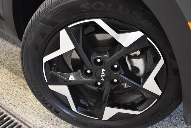 Used 2025 Kia Seltos S FWD image 29