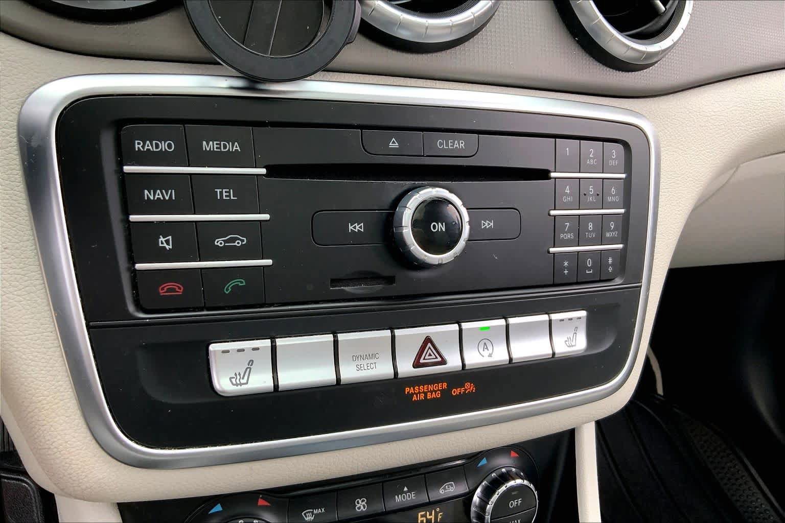Used 2019 Mercedes-Benz CLA 250 4MATIC image 32