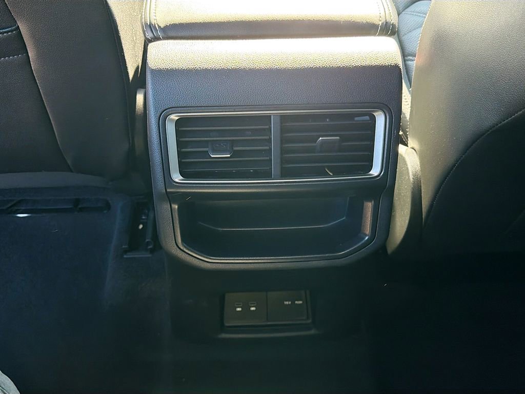 Used 2024 Volkswagen Atlas Cross Sport SE image 22