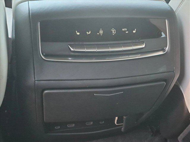 Used 2025 Cadillac Escalade V AWD/4WD image 19