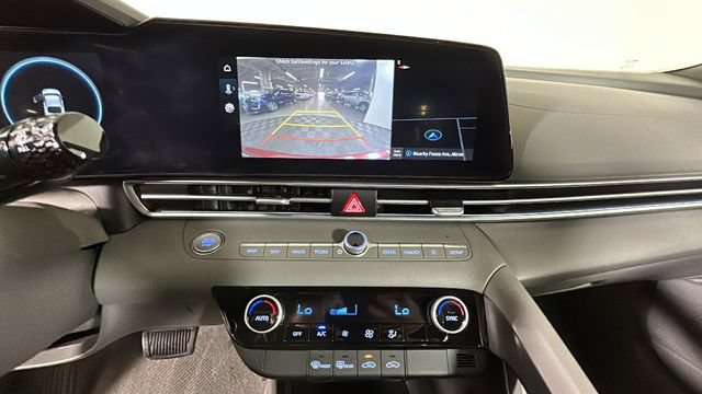 Certified 2024 Hyundai Elantra SEL FWD image 24