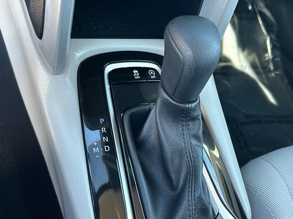 Certified 2025 Toyota Corolla Cross L image 28