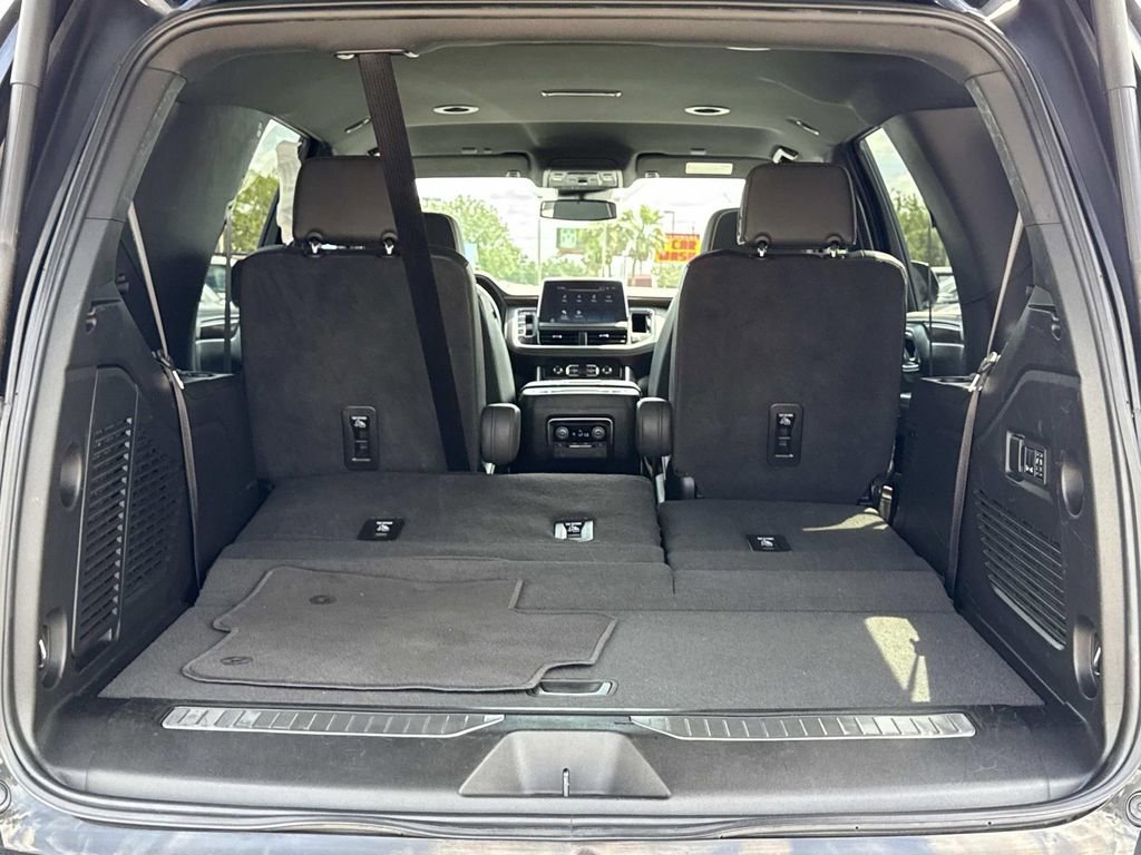 Used 2024 Chevrolet Tahoe Premier RWD image 12