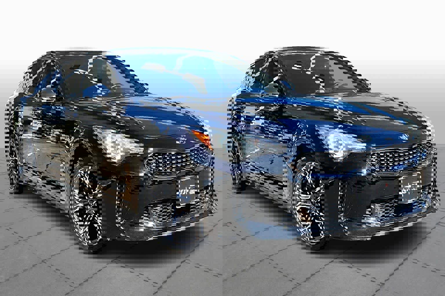 Used 2020 Kia Stinger GT-Line image 3