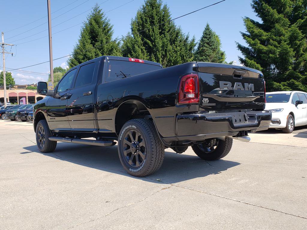 New 2026 RAM 2500 Big Horn AWD/4WD image 5