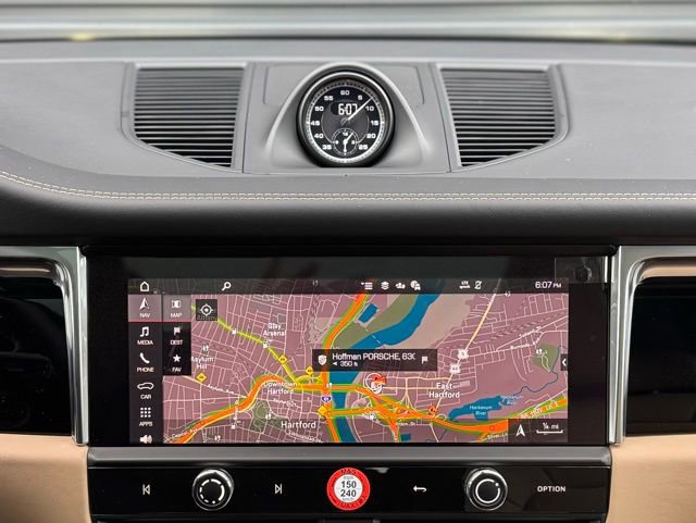 New 2026 Porsche Macan Turbo AWD/4WD image 28