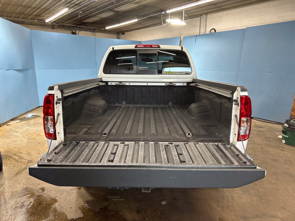 Used 2019 Nissan Frontier SV w/ Value Truck Package AWD/4WD image 11