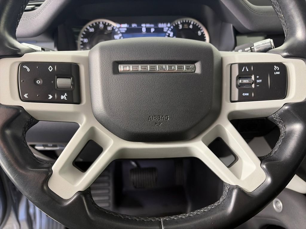Used 2022 Land Rover Defender 110 image 16