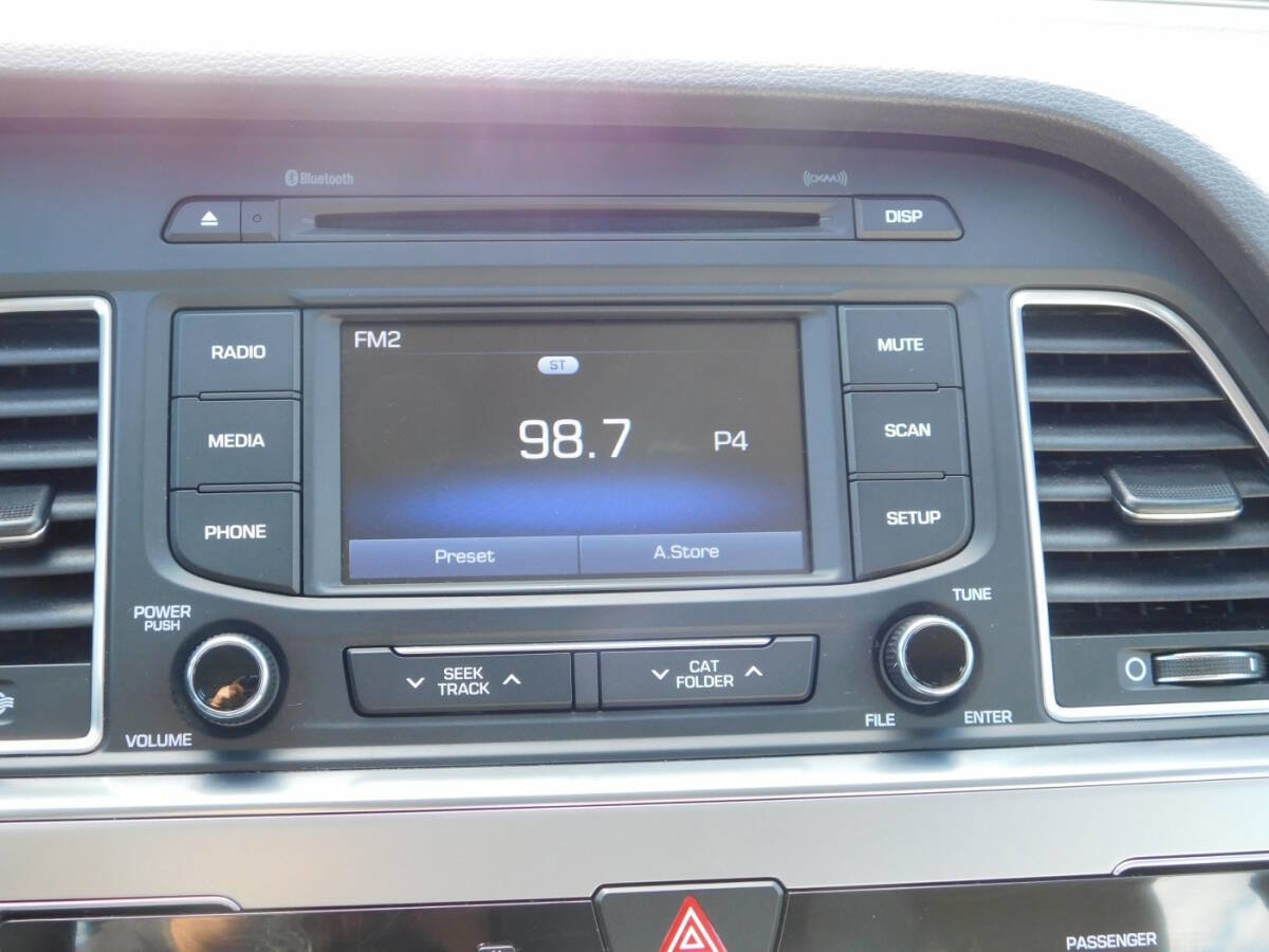 Used 2015 Hyundai Sonata Sport w/ Option Group 03 FWD image 11